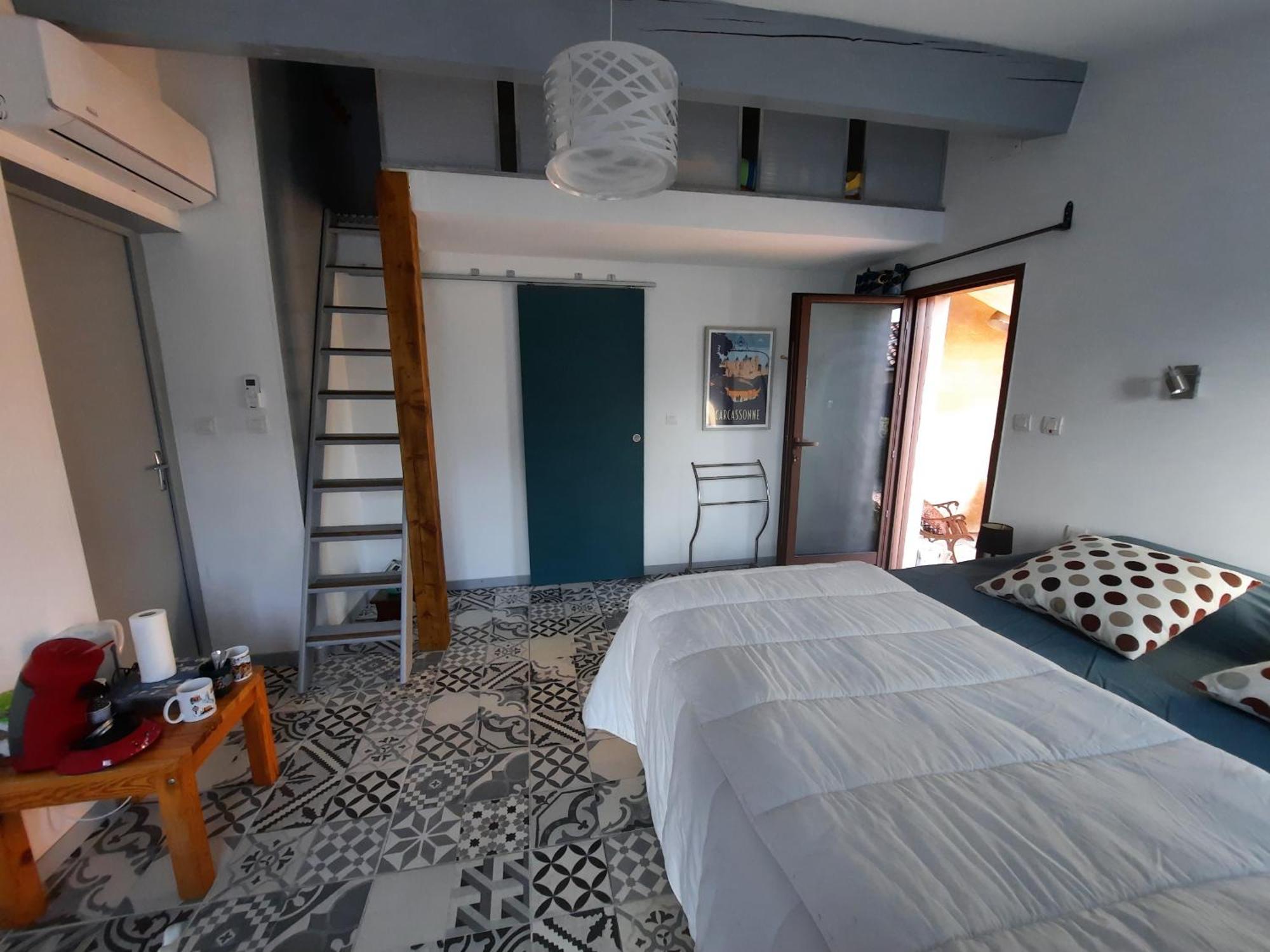 Le Lodge Des Chenes Brousses-et-Villaret Exterior foto